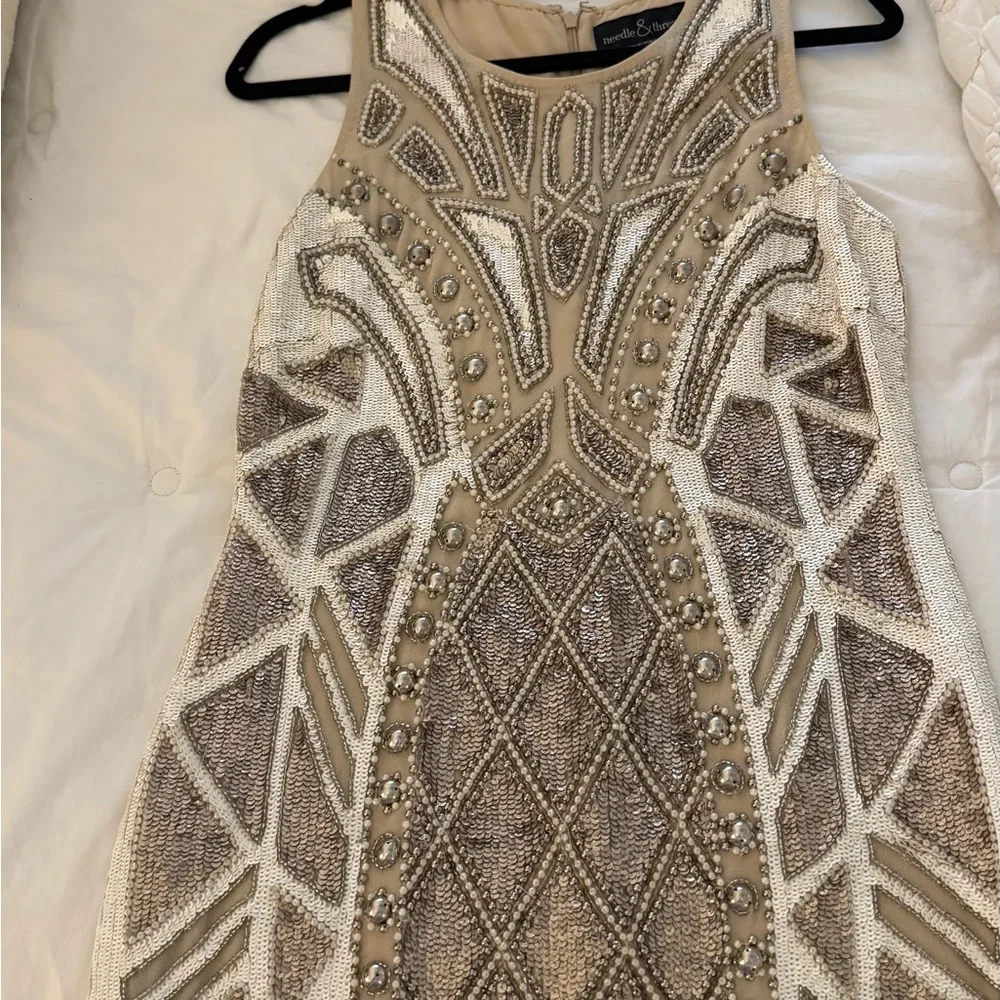Adorable needle and thread dress! - Picture 5 of 6